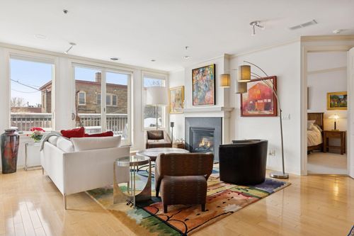 apt-204-700 Grand Ave, Saint Paul, MN, 55105-6800 | Card Image