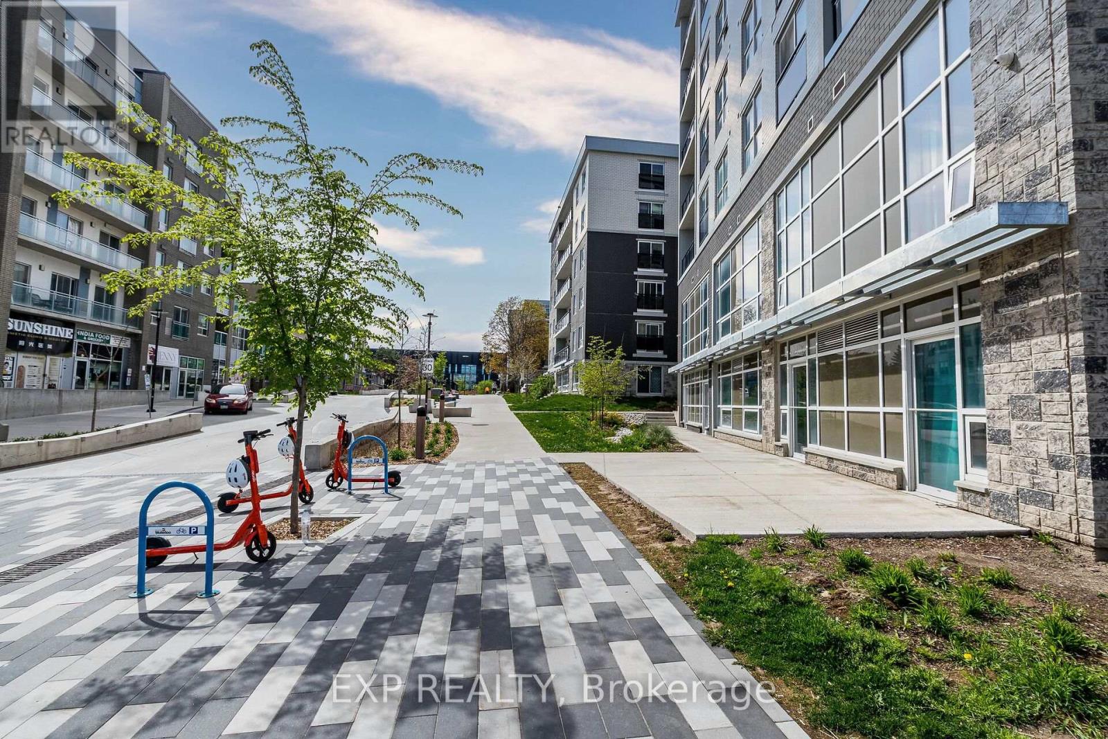 Residential Lease in Waterloo 4