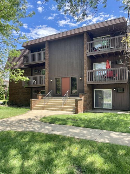 2b-10047 Kennedy Ave, Highland, IN, 46322-3449 | Card Image