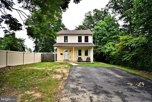 705 Sunflower Ave, LANGHORNE, PA, 19047-3747 | Card Image