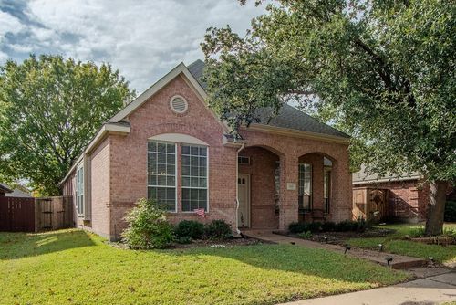 1610 Mapleleaf Fall Dr, Allen, TX, 75002-3698 | Card Image