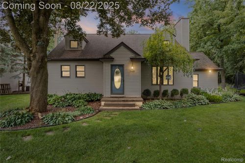 149 N Haven St, Novi, MI, 48377-1316 | Card Image