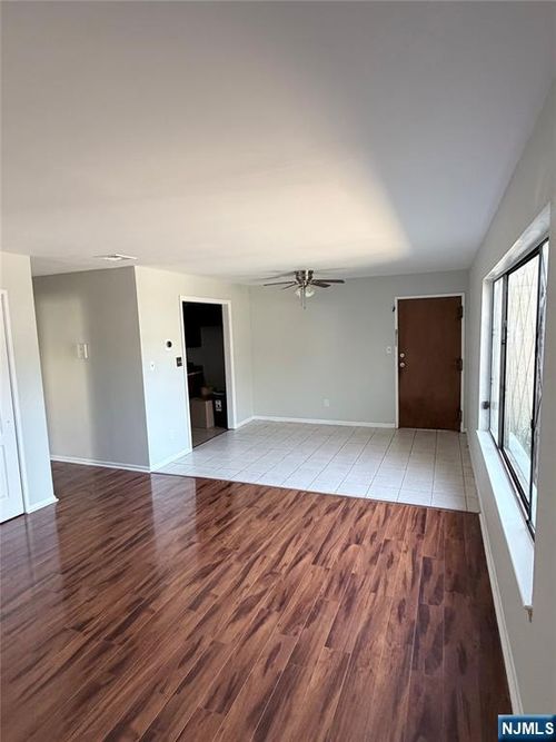 192 Burnett Ave, Maplewood, NJ, 07040-3233 | Card Image