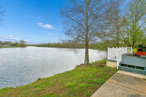 1314 Lake Pointe Ave, Zachary, LA, 70791-7357 | Card Image