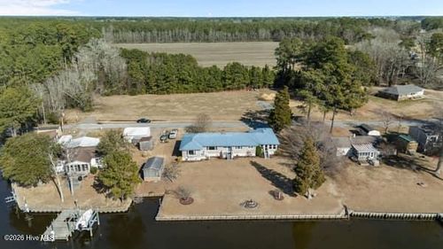 835 Foreman Ln, Belhaven, NC, 27810-9515 | Card Image