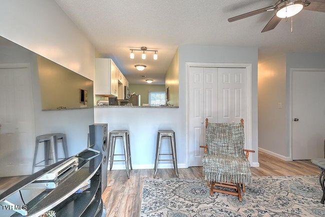 3 - 2023 Weaver Pike, Condo with 2 bedrooms, 2 bathrooms and null parking in Bristol TN | Image 7