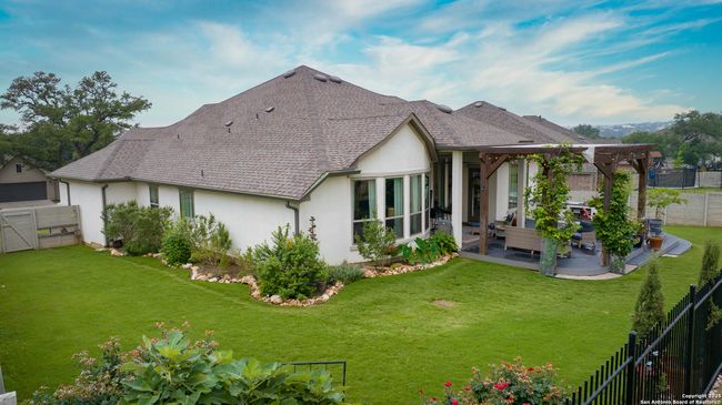 1235 Yaupon Loop, House other with 4 bedrooms, 3 bathrooms and null parking in New Braunfels TX | Image 36