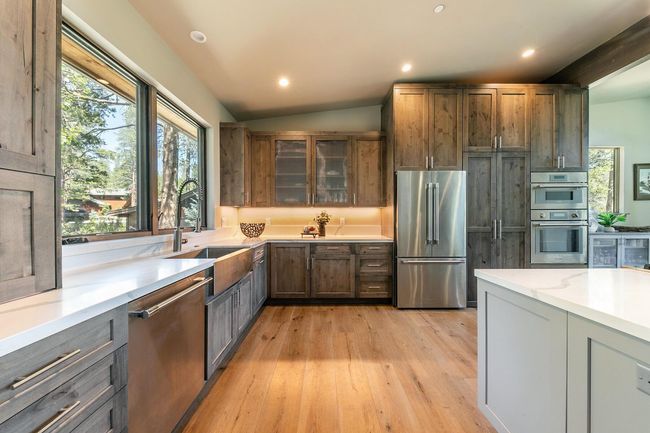 11711 Ghirard Rd, House other with 5 bedrooms, 3 bathrooms and null parking in Truckee CA | Image 6