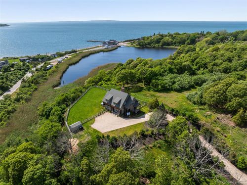 15 Edgemere St, Montauk, NY, 11954-5274 | Card Image