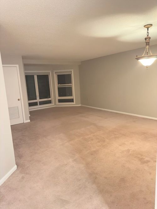 apt-302-314 Riverside Ave, Medford, MA, 02155-5761 | Card Image