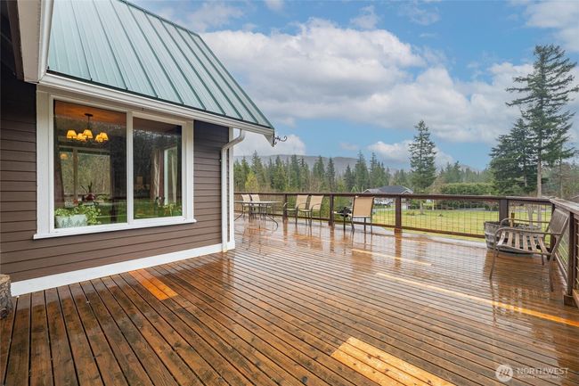 8970 Samuel Ln, House other with 4 bedrooms, 4 bathrooms and 2 parking in Maple Falls WA | Image 14