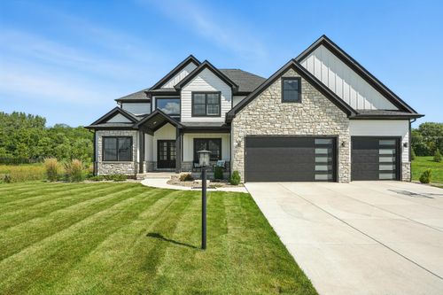 9563 Corydalis Ave, Saint John, IN, 46373-0646 | Card Image