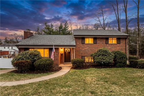 1226 Harvest Dr, Monroeville, PA, 15146-4804 | Card Image