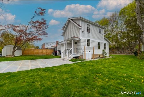 20 Avenue A, Norwalk, CT, 06854-2622 | Card Image