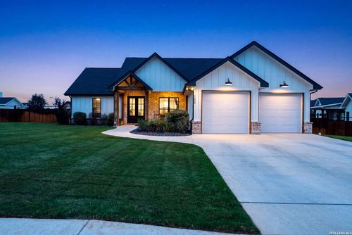 156 Woodbridge Dr, La Vernia, TX, 78121-0109 | Card Image