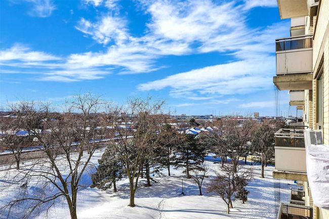 611 - 390 Dixon Rd, Condo with 3 bedrooms, 2 bathrooms and 1 parking in Etobicoke ON | Image 34
