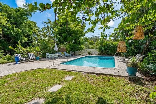 2332 20th Ave, Vero Beach, FL, 32960-4109 | Card Image