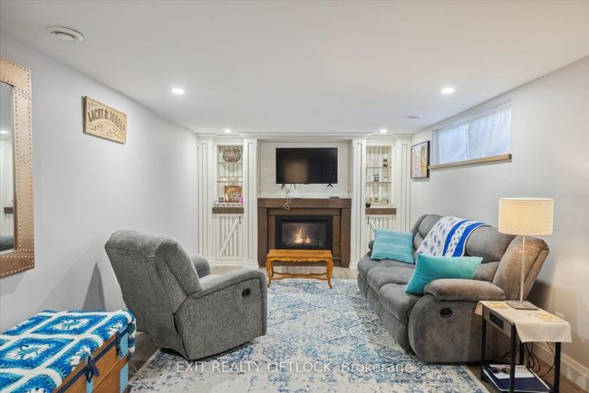 577 Spillsbury Dr, House other with 3 bedrooms, 2 bathrooms and 6 parking in Peterborough ON | Image 26
