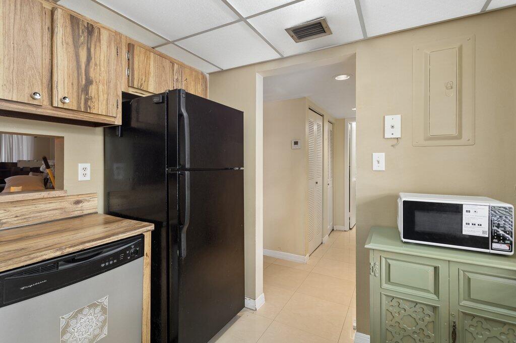 Residential in Lauderdale Lakes 5