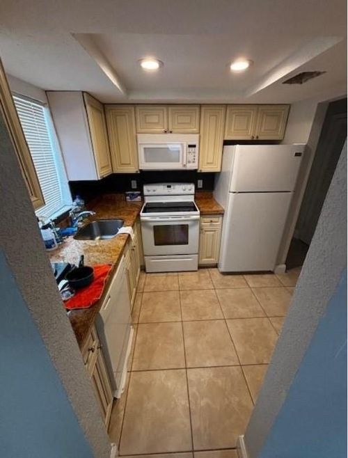 apt-6-1550 Nw 15th St, Boca Raton, FL, 33486-1117 | Card Image