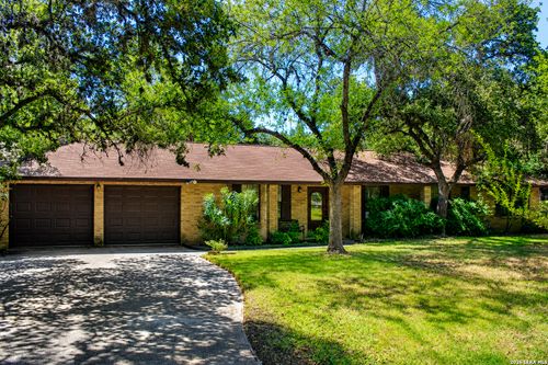 10950 Paloma Dr, Helotes, TX, 78023-2051 | Card Image