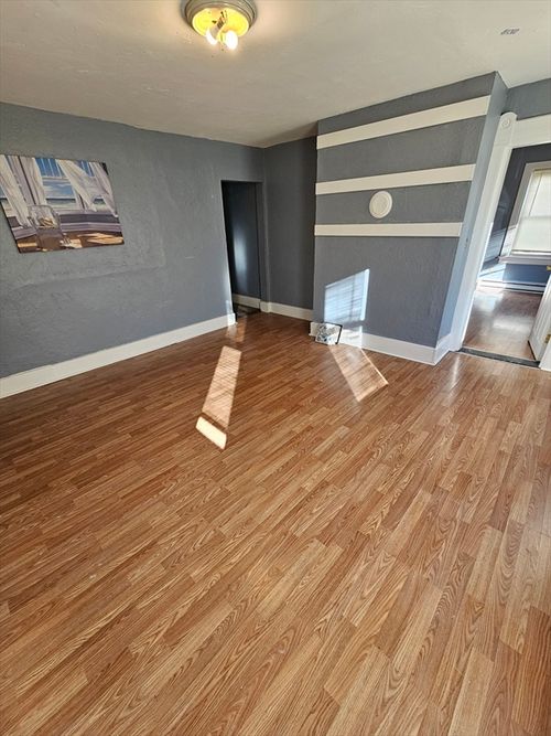 apt-1-7 Barnes St, Webster, MA, 01570-2537 | Card Image