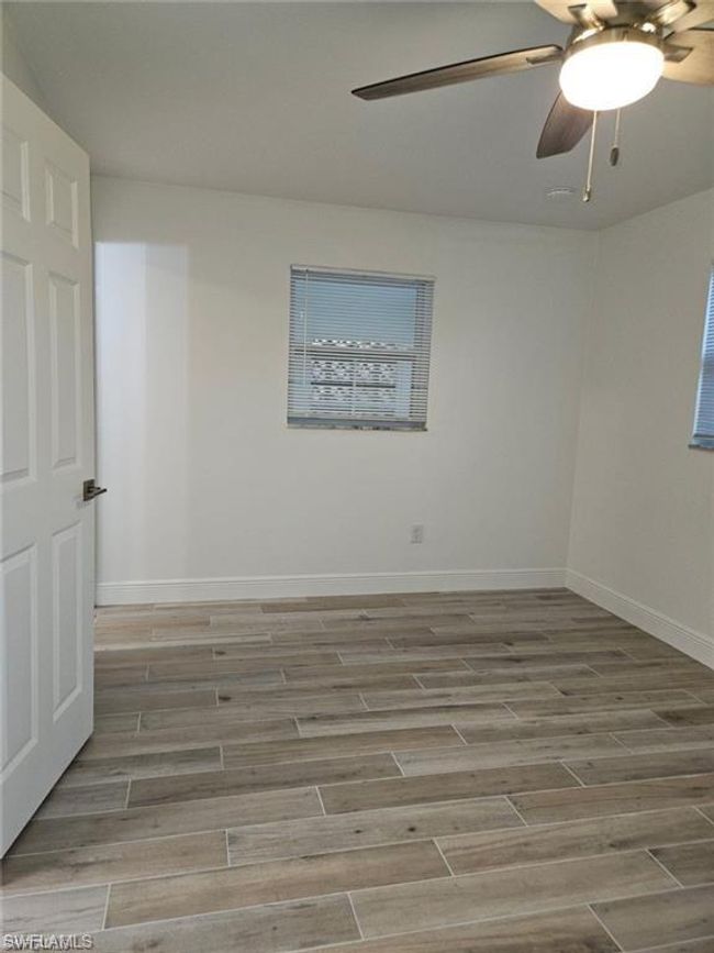 1322 Farmdale St, House other with 3 bedrooms, 2 bathrooms and null parking in LEHIGH ACRES FL | Image 5