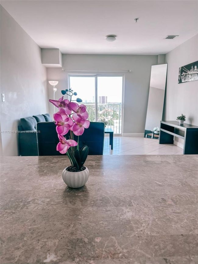 APT-510 - 2280 Sw 32 Nd Ave, Condo with 1 bedrooms, 1 bathrooms and null parking in Miami FL | Image 6