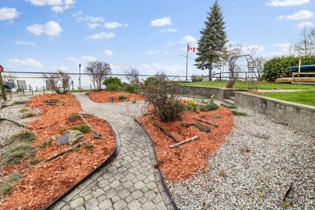 10 Henry Brown Crt, House other with 4 bedrooms, 2 bathrooms and 5 parking in Mallorytown ON | Image 8