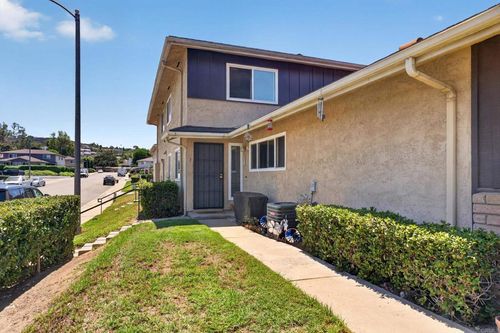 3-12135 Orange Crest Ct, Lakeside, CA, 92040-3923 | Card Image