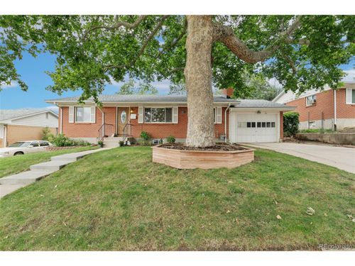 18 N Garland Ave, Colorado Springs, CO, 80909-6110 | Card Image