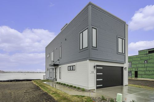 258 Viridian Shores Dr, Muskegon, MI, 49440-1028 | Card Image