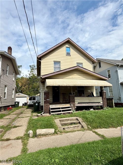 2013 17th St Ne, Canton, OH, 44705-2011 | Card Image