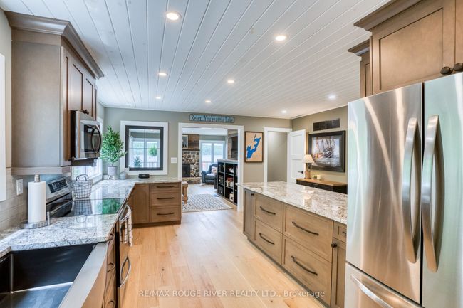 1039 W Cottage Dr, House other with 4 bedrooms, 2 bathrooms and 8 parking in Ompah ON | Image 12