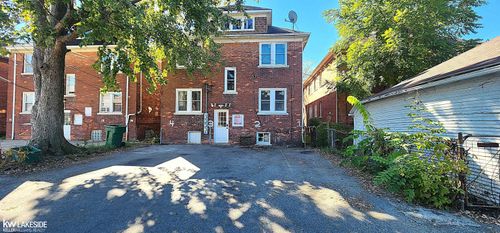 914 Beaconsfield Ave, Grosse Pointe Park, MI, 48230-1775 | Card Image