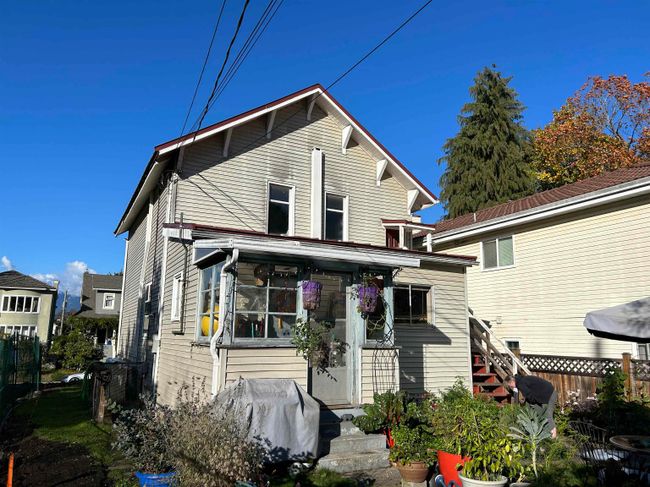 76 E 21 St Avenue, House other with 5 bedrooms, 3 bathrooms and null parking in Vancouver BC | Image 5