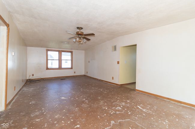 218 Illinois St, House other with 2 bedrooms, 1 bathrooms and null parking in Shirley IN | Image 6