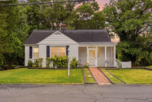 3203 Mulberry Ln, TEMPLE HILLS, MD, 20748-6405 | Card Image