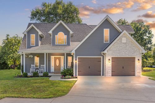 178 Lorraine Ct, Berea, KY, 40403-1318 | Card Image