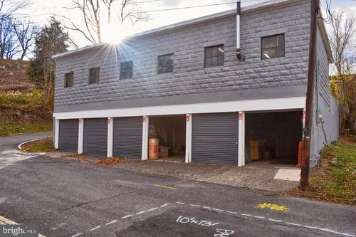 212 E Chestnut Street, SHAMOKIN, PA, 17872 | Card Image