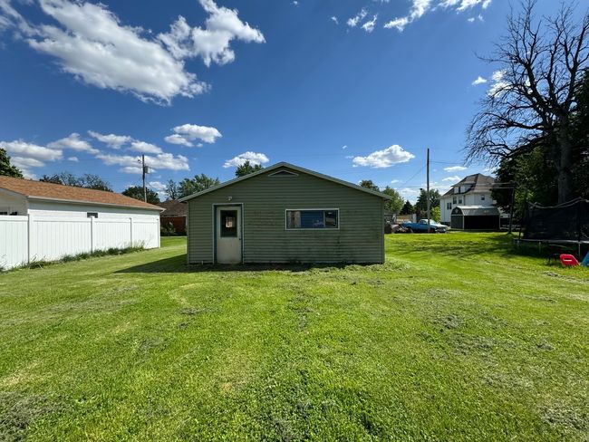 407 E Cherry St, Home with 0 bedrooms, 0 bathrooms and null parking in Chatsworth IL | Image 4