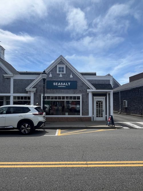 199 Main Street, Falmouth, MA, 02540 | Card Image