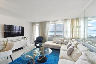 1534 - 100 Lincoln Rd, Condo with 1 bedrooms, 1 bathrooms and null parking in Miami Beach FL | Image 3