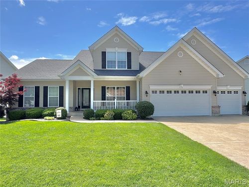 724 Autumnwood Forest Dr, Lake St Louis, MO, 63367-2677 | Card Image