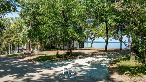 113 Circle Dr, Afton, OK, 74331-8042 | Card Image