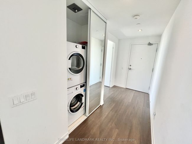 3702 - 5 Buttermill Ave, Condo with 3 bedrooms, 2 bathrooms and null parking in Vaughan ON | Image 14