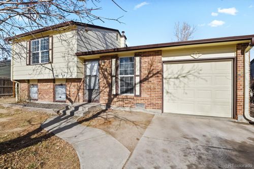 845 Madison Way, Bennett, CO, 80102-7842 | Card Image