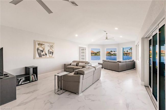 261 Venezia Ct, House other with 3 bedrooms, 4 bathrooms and 2 parking in PUNTA GORDA FL | Image 16