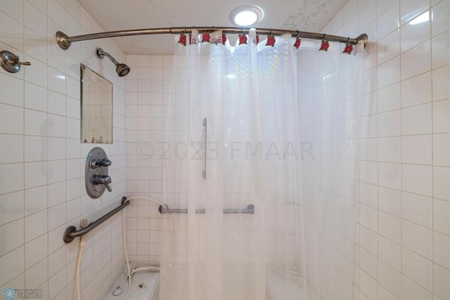 House bathroom | Image 18