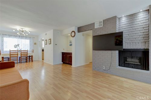 116-10155 De Soto Ave, Chatsworth, CA, 91311-3279 | Card Image